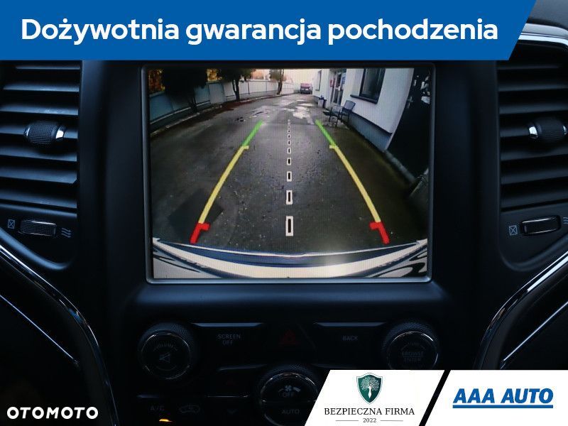 Jeep Grand Cherokee - 20