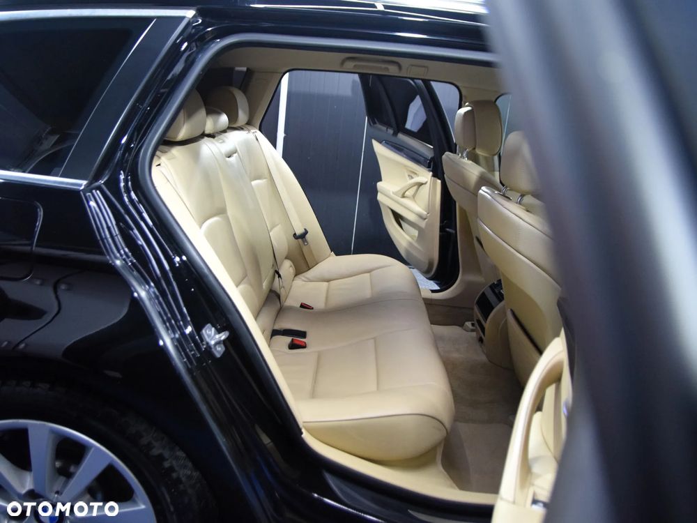 BMW Seria 5 520d - 22