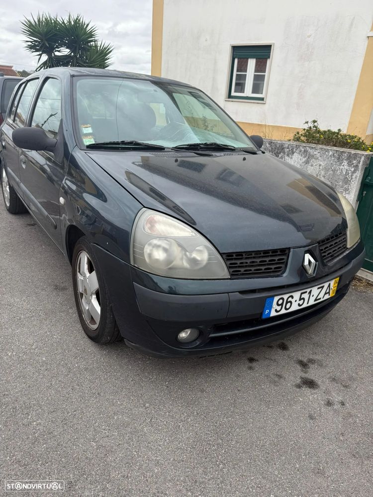 Renault Clio - 6