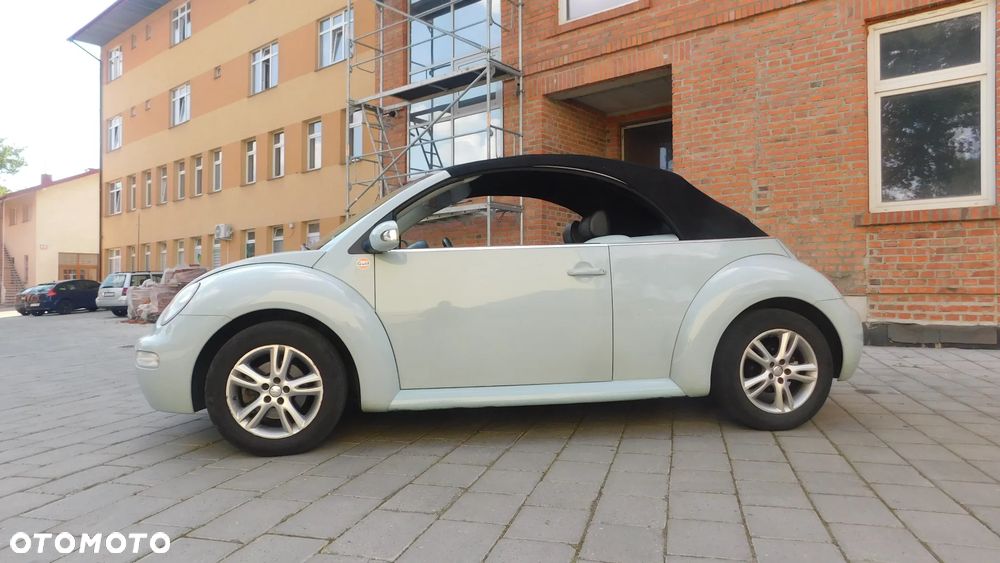 Volkswagen New Beetle 2.0 - 18