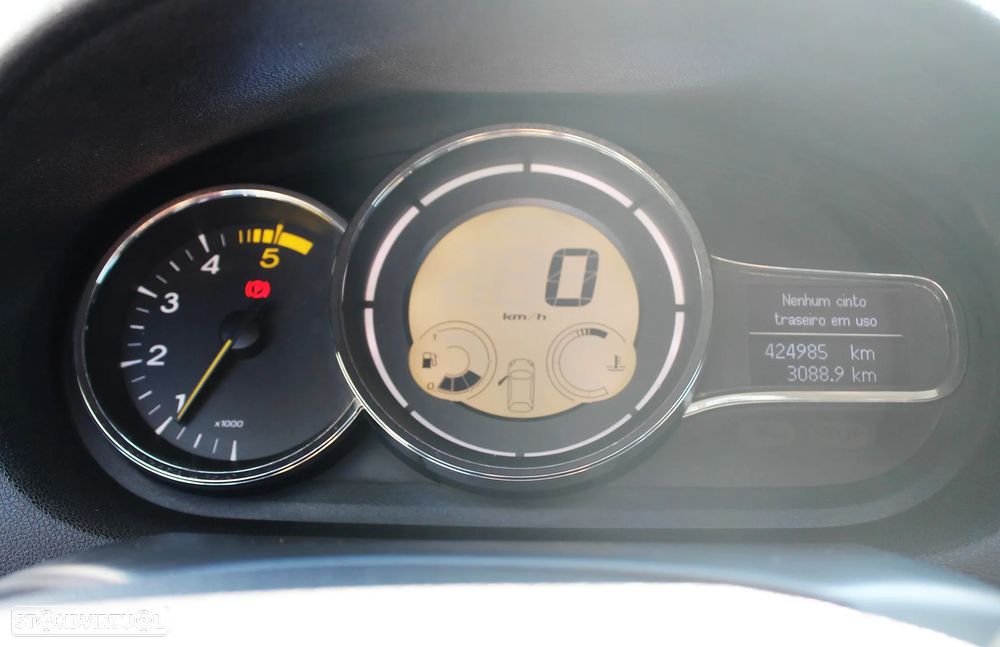 Renault Mégane Coupe 1.5 dCi Dynamique S - 9