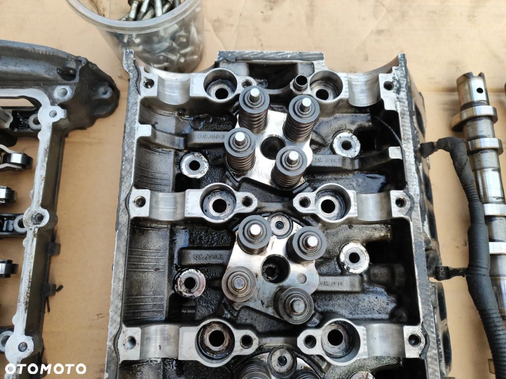 Głowica z wałkami kompletna z silnika 2.2 HDI Euro 5 do Peuget Boxer / Citroen Jumper II 11-16r / Ford Transit Mk7 - 4