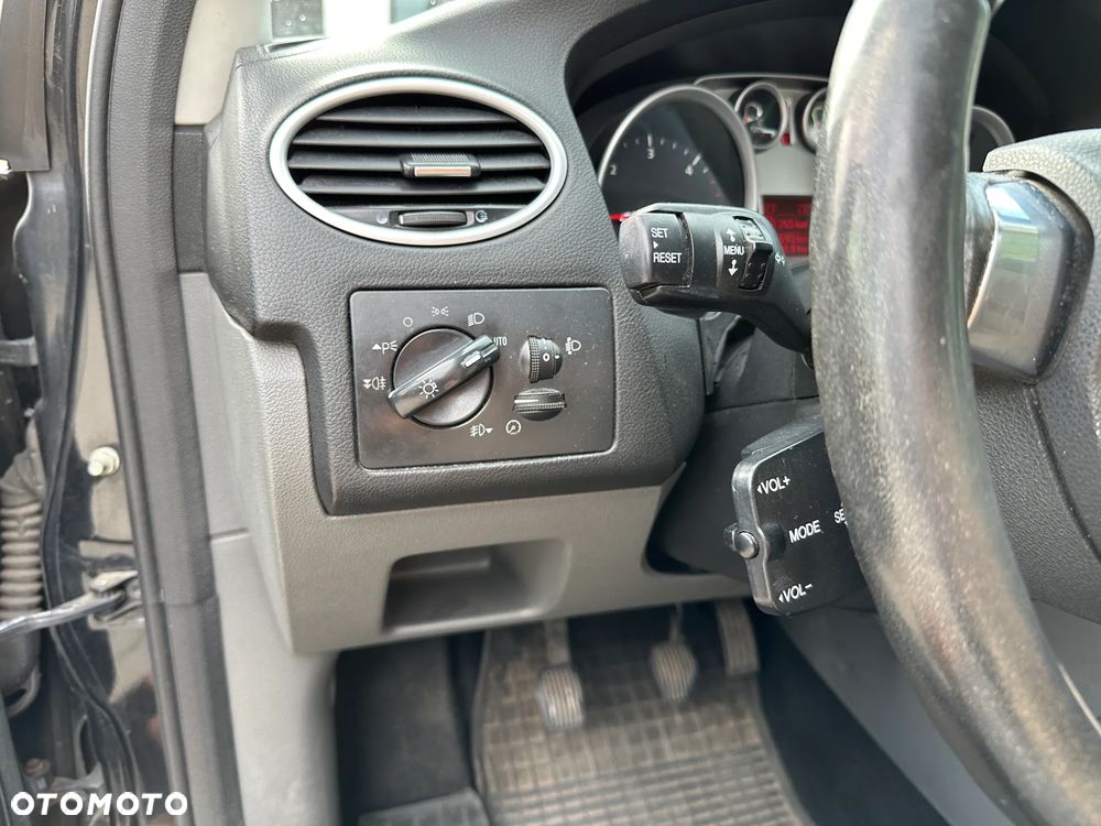 Ford Focus - 15