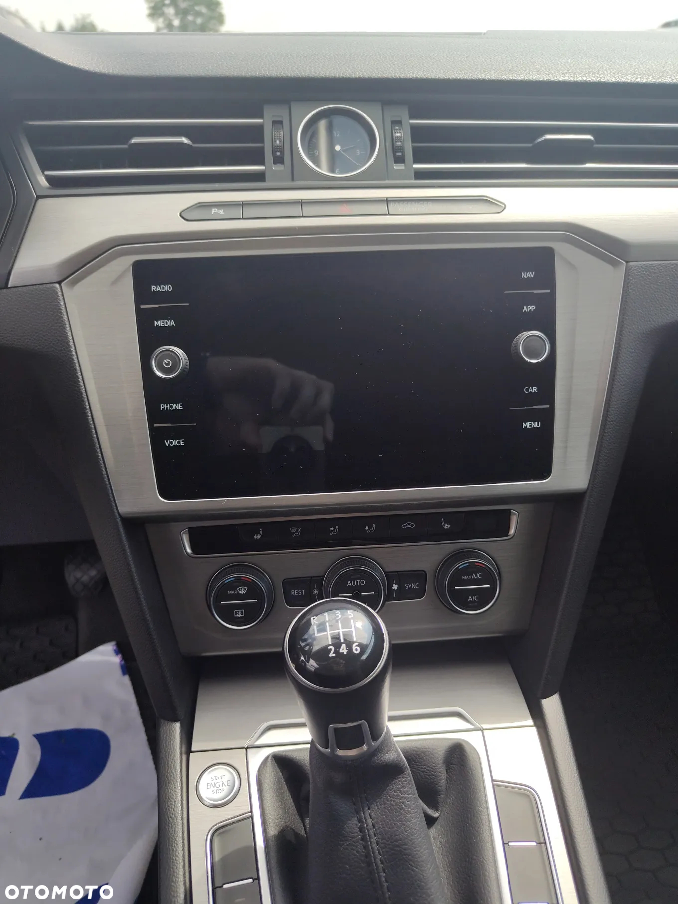 Volkswagen Passat - 13
