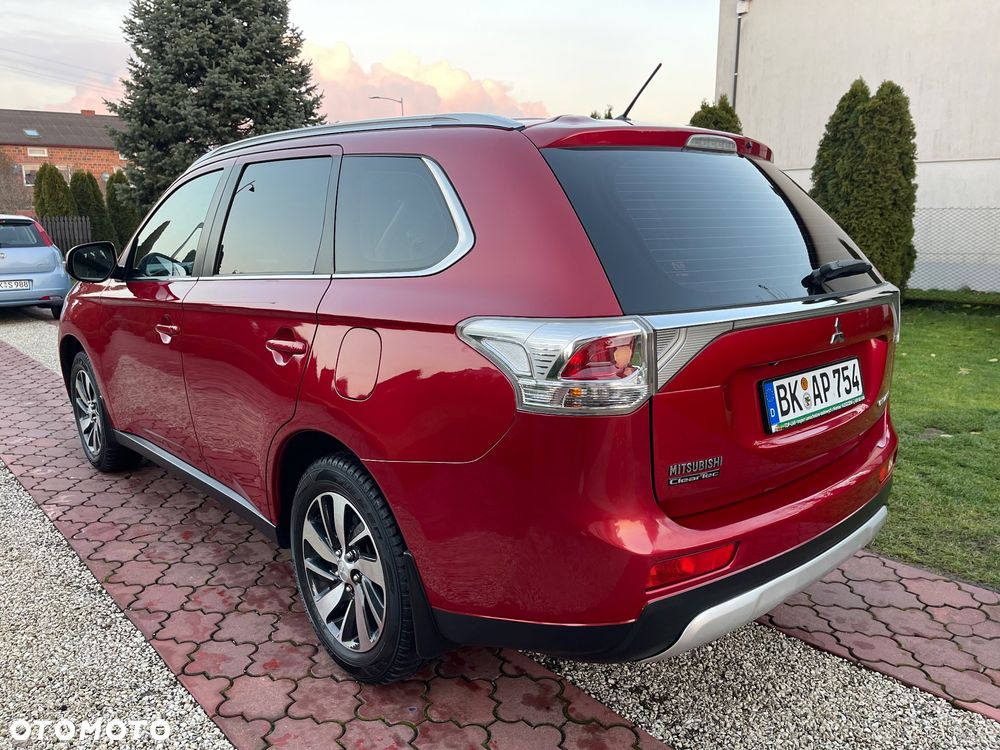 Mitsubishi Outlander 2.0 Intense + 2WD - 3