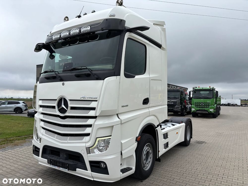 Mercedes-Benz Actros 1845 MP5 kabina BIG SPACE bez retardera, spojlery boczne , bezwypadkowy (1945, 1848 1851) - 2