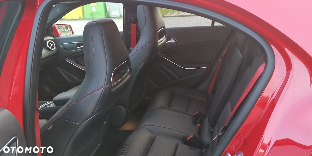 Mercedes-Benz Klasa A 220 4Matic 7G-DCT AMG Line - 25