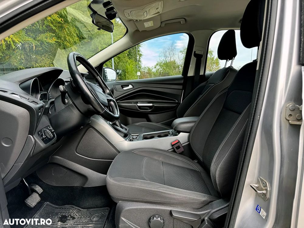 Ford Kuga 2.0 TDCi 4x4 Aut. Trend - 18