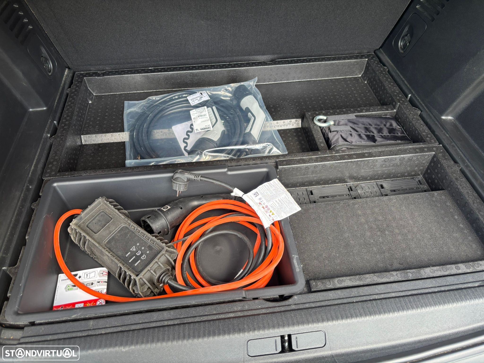 Peugeot 3008 1.6 Hybrid GT Pack e-EAT8 - 14