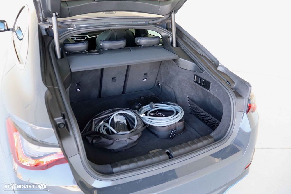 BMW i4 eDrive40 Pack Desportivo M - 10