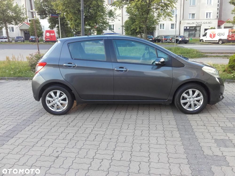 Toyota Yaris - 1