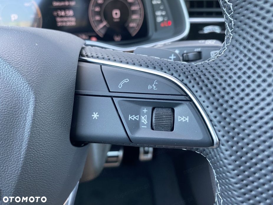 Audi Q8 - 11