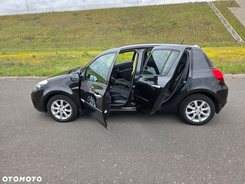 Renault Clio 1.2 16V 75 nightDay - 34