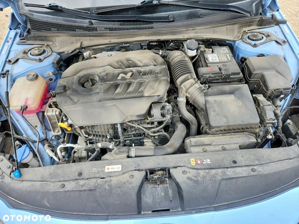 Hyundai Elantra - 9