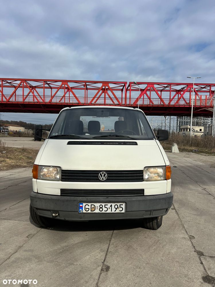 Volkswagen Transporter T4, rocznik 1995, wersja z długą skrzynią 2,9 m x 1,85 m, kabina 3-osobowa. - 1