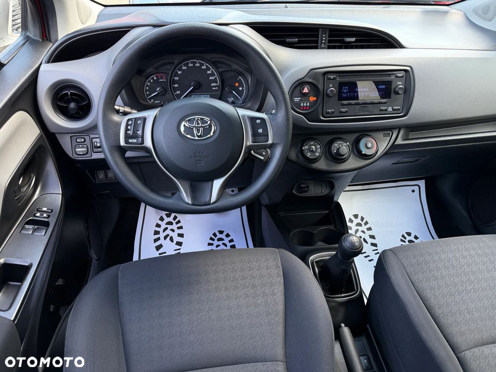 Toyota Yaris 1.0 Active EU6 - 4