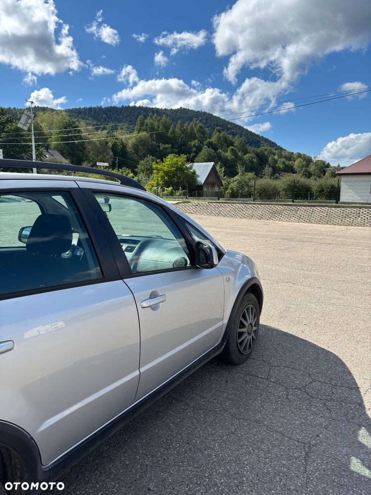 Suzuki SX4 1.6 VVT 4x4 Club - 5