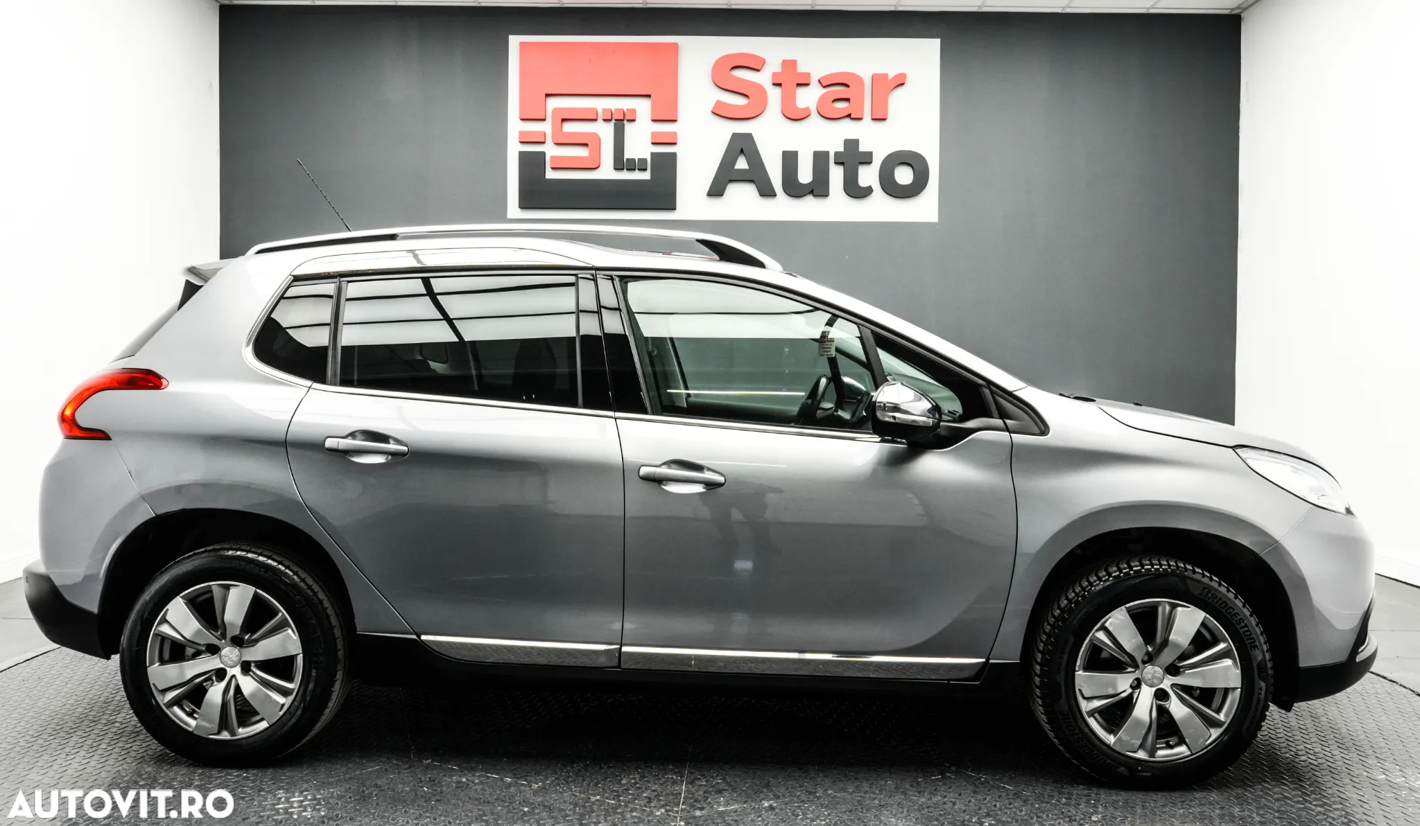 Peugeot 2008 1.2 L PureTech Active - 12