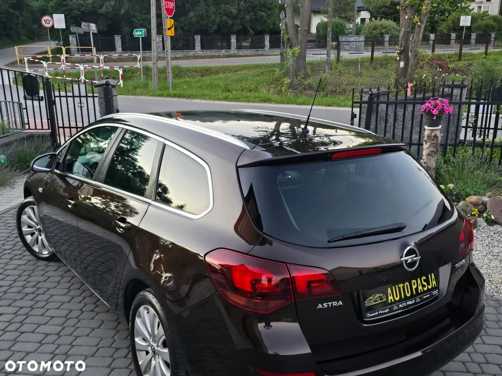Opel Astra 1.4 Turbo Cosmo - 17