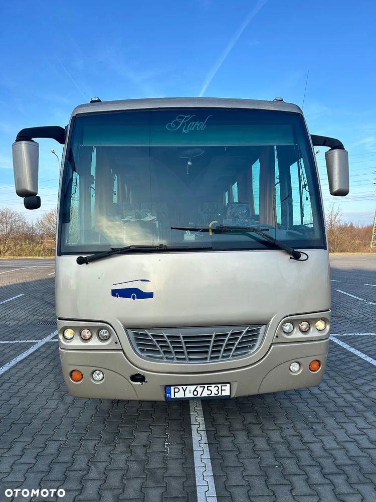 Isuzu Tourquise - 25