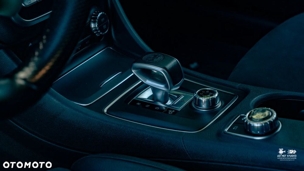 Mercedes-Benz CLA AMG 45 4-Matic - 30