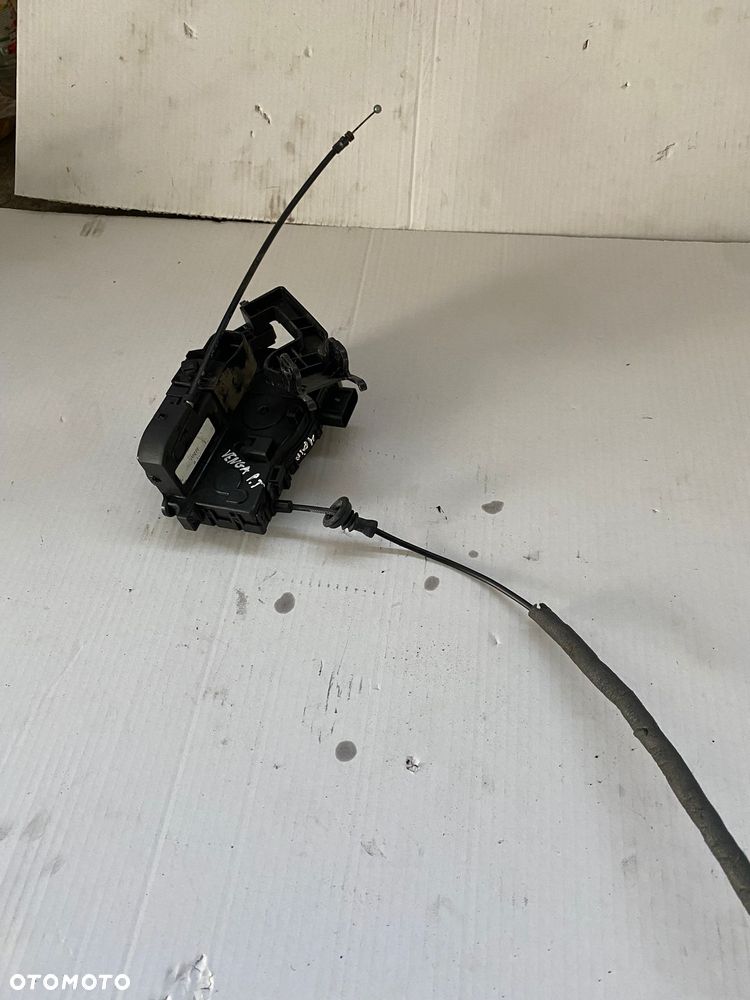 ZAMEK PRAWY TYŁ TYLNI KIA VENGA 4PIN - 1
