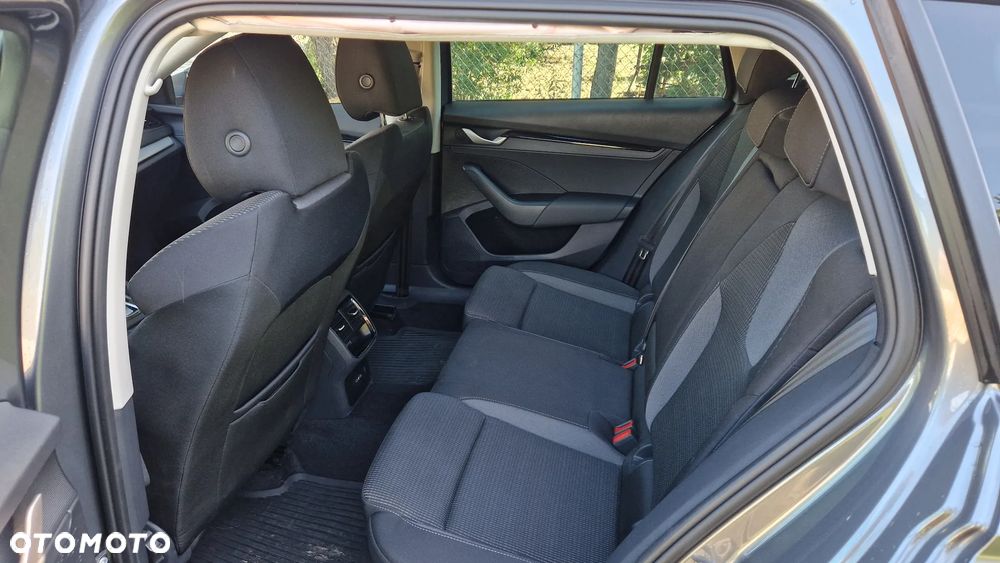 Skoda Octavia 2.0 TDI Drive Selection DSG - 18