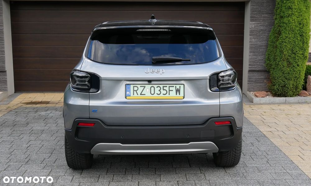 Jeep Avenger 54kWh Summit - 4