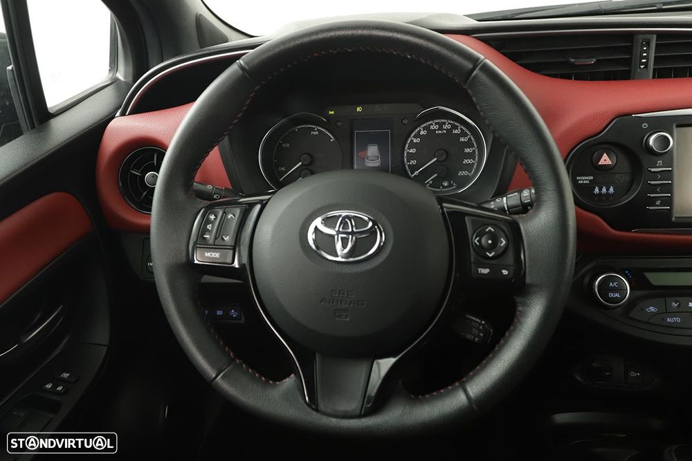 Toyota Yaris - 13