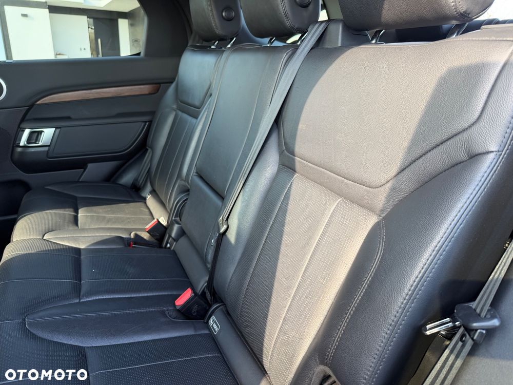 Land Rover Discovery 3.0 TD6 HSE - 29