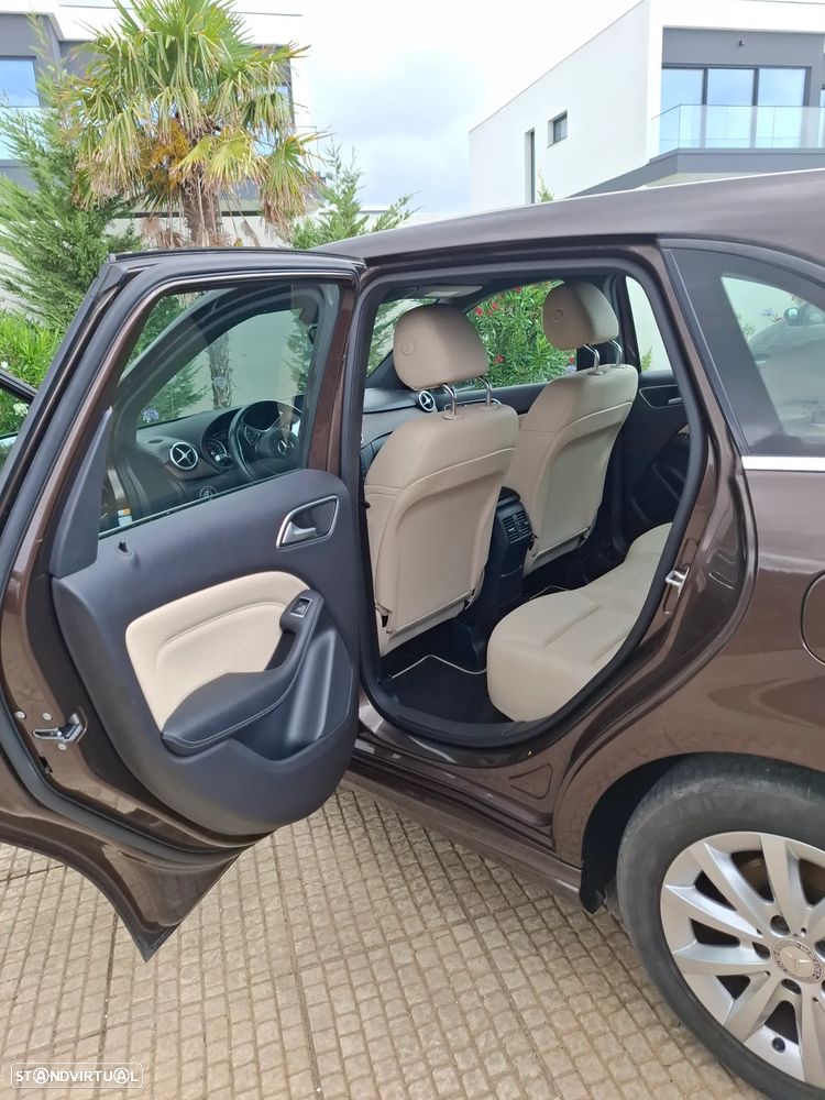 Mercedes-Benz B 180 d Urban - 5