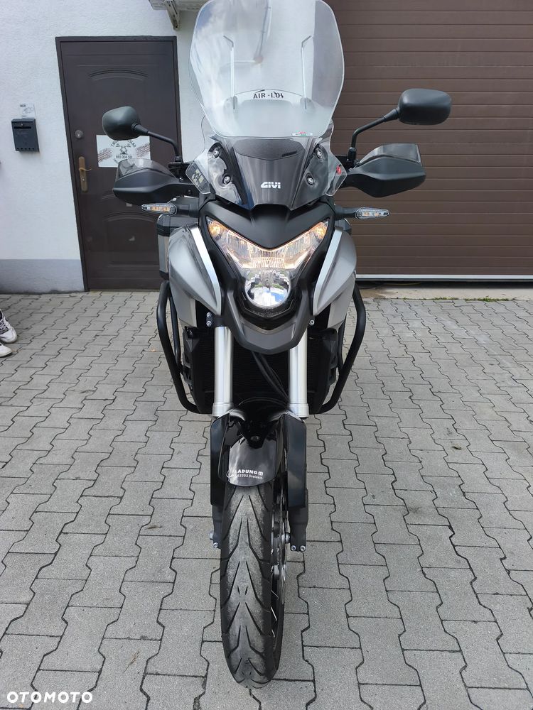 Honda VFR - 26