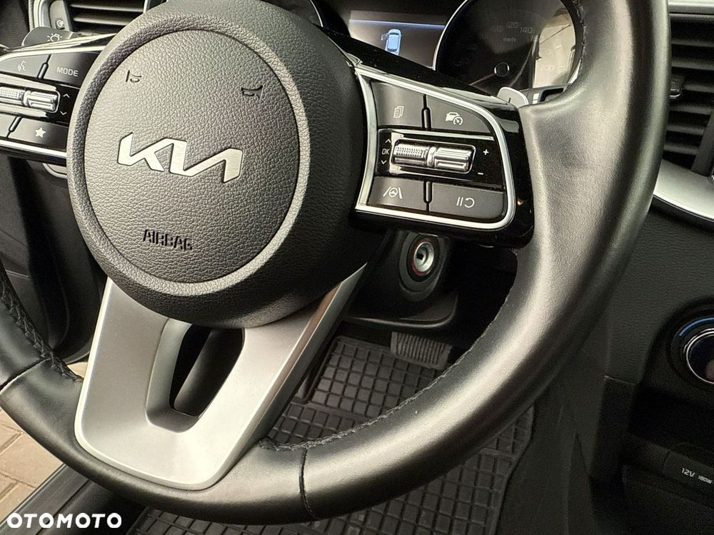 Kia Ceed - 26