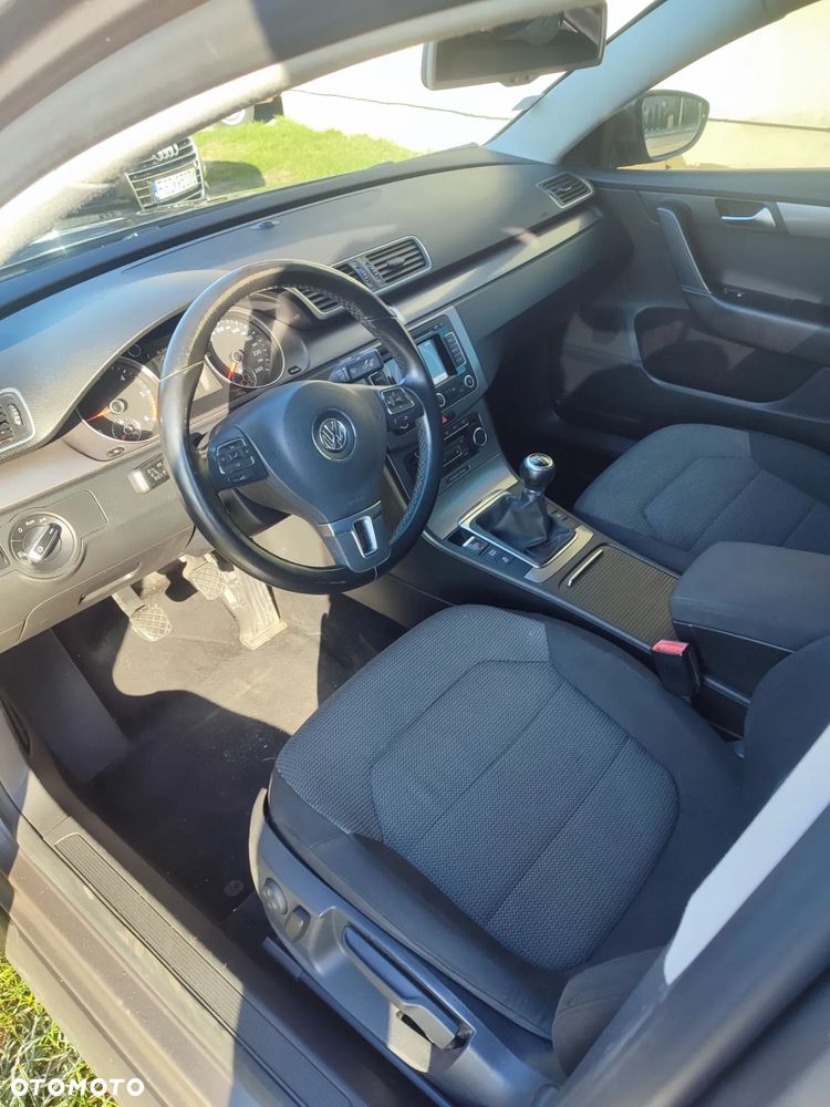 Volkswagen Passat 2.0 Blue TDI DPF Highline - 3