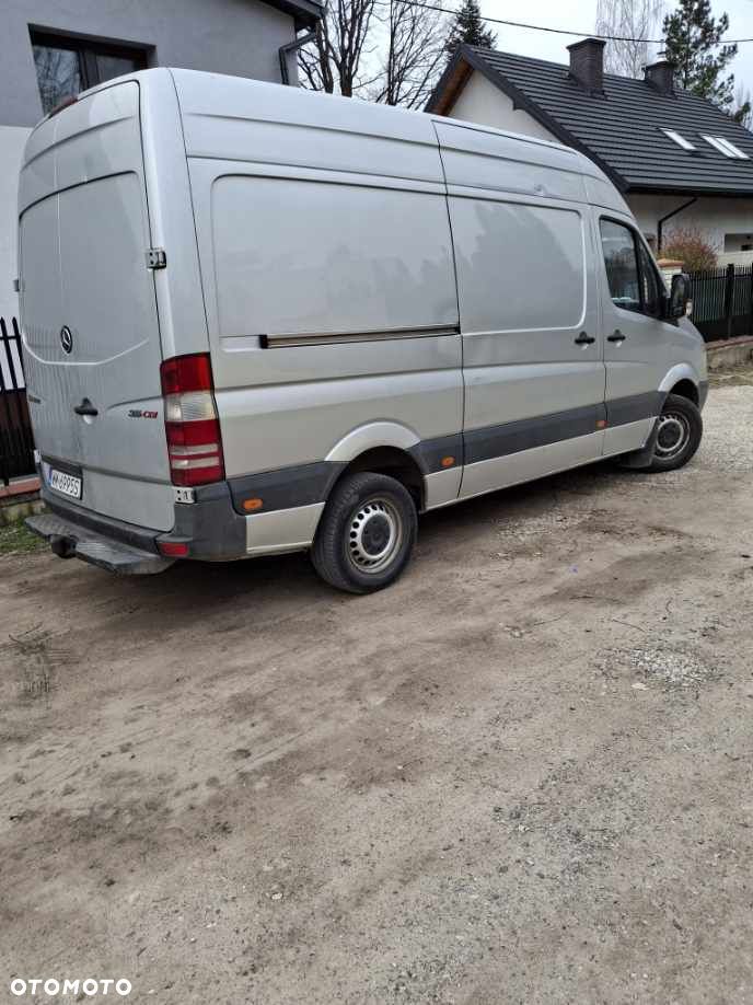Mercedes-Benz Sprinter - 3