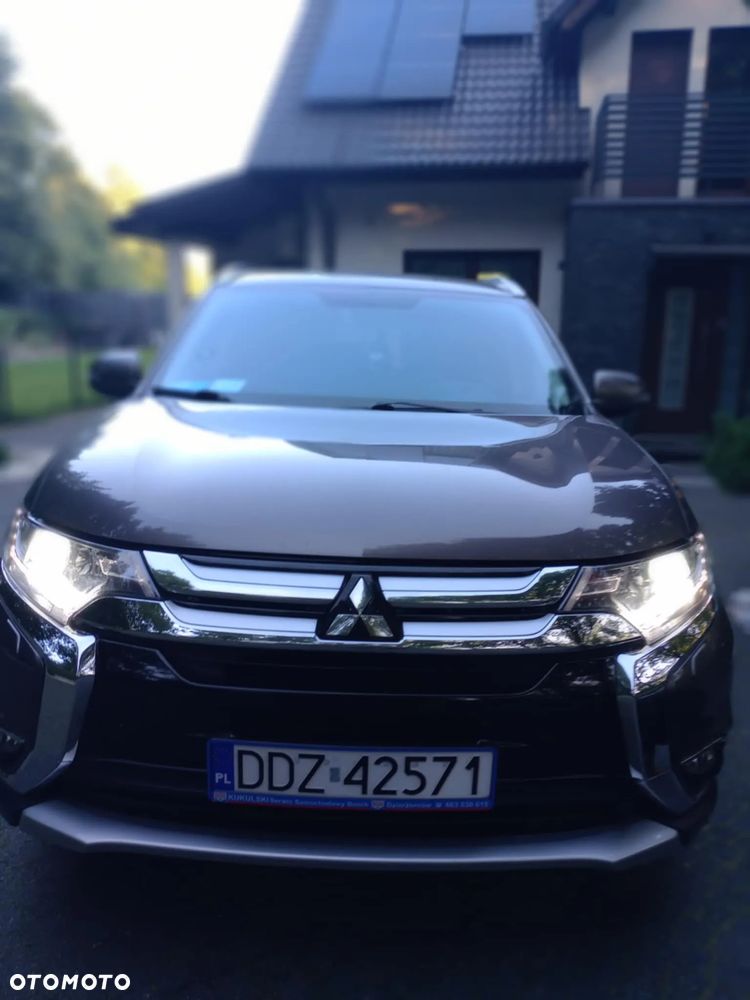 Mitsubishi Outlander 2.0 2WD CVT Diamant Edition - 4