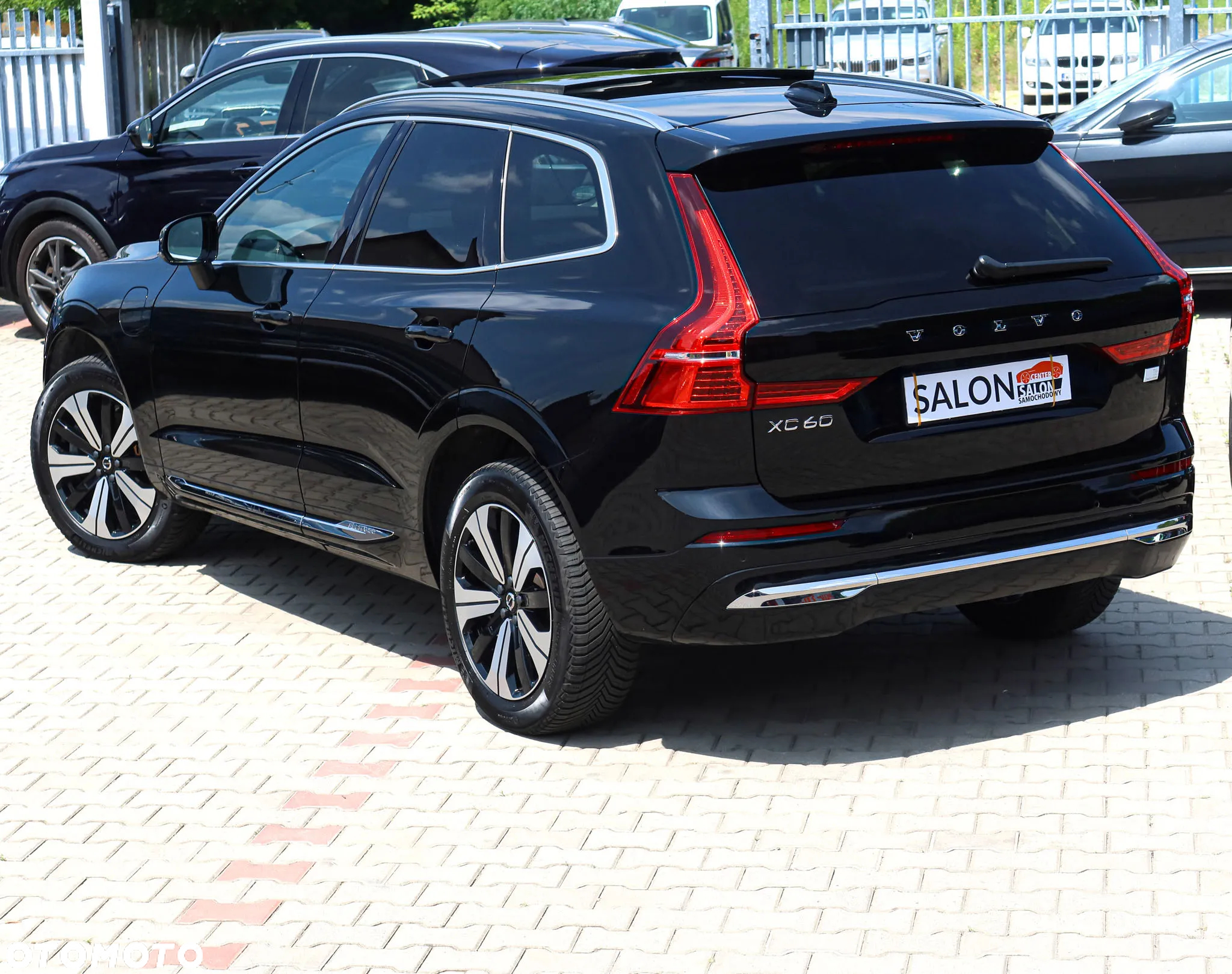 Volvo XC 60 T6 Plug-In Hybrid AWD Inscription - 33