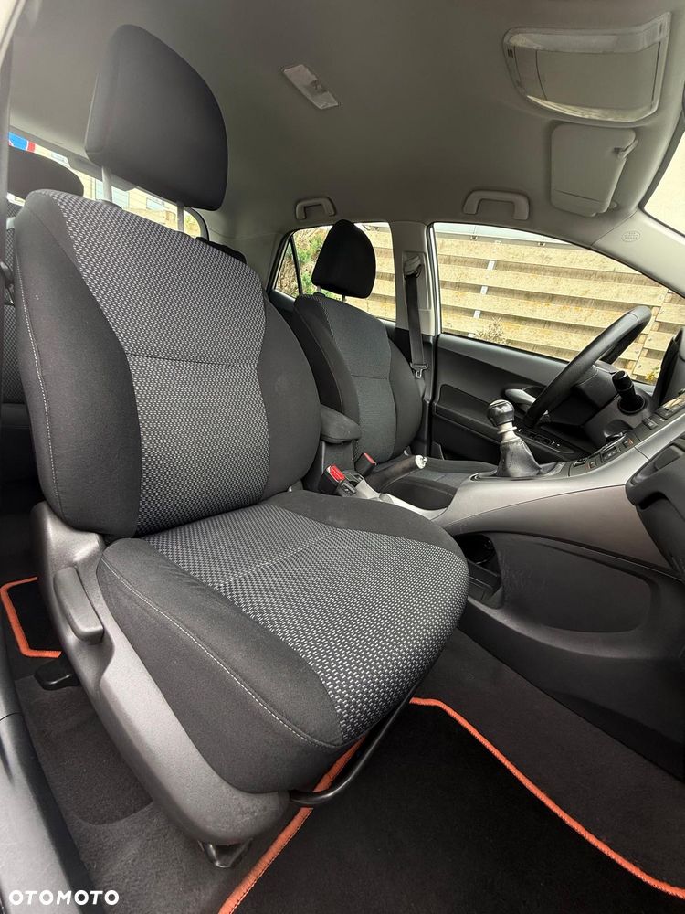 Toyota Auris 1.33 VVT-i Terra Start - 7