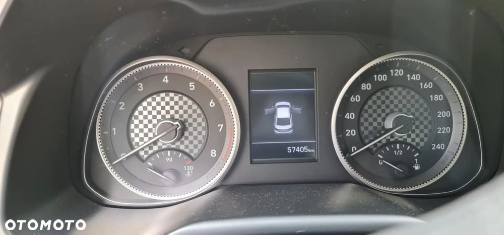 Hyundai Elantra 1.6 Comfort - 14