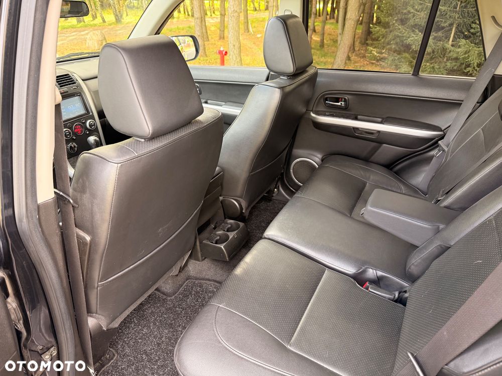 Suzuki Grand Vitara 3.2 V6 Elegance - 25