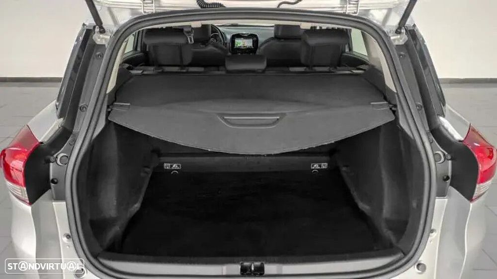 Renault Clio Sport Tourer - 19