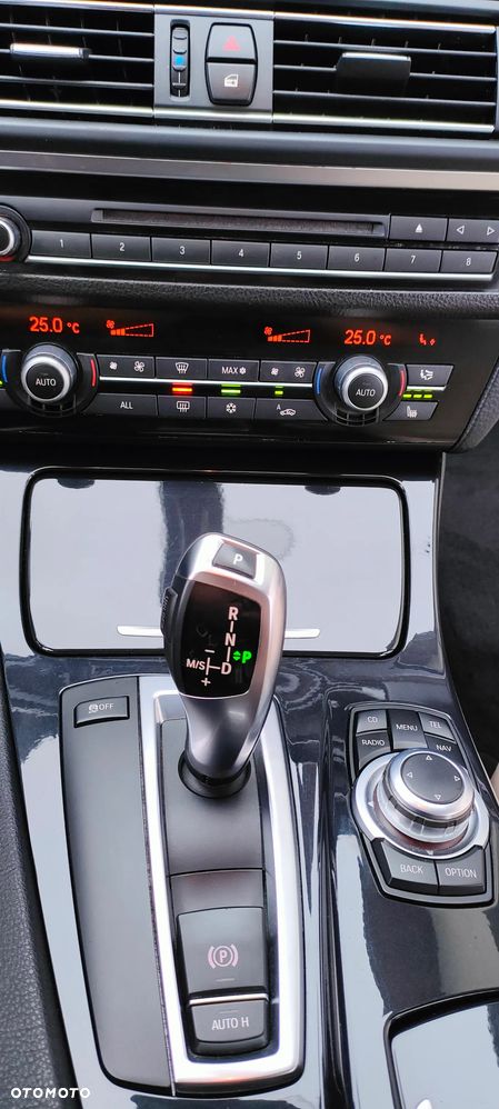BMW Seria 5 535i xDrive - 13