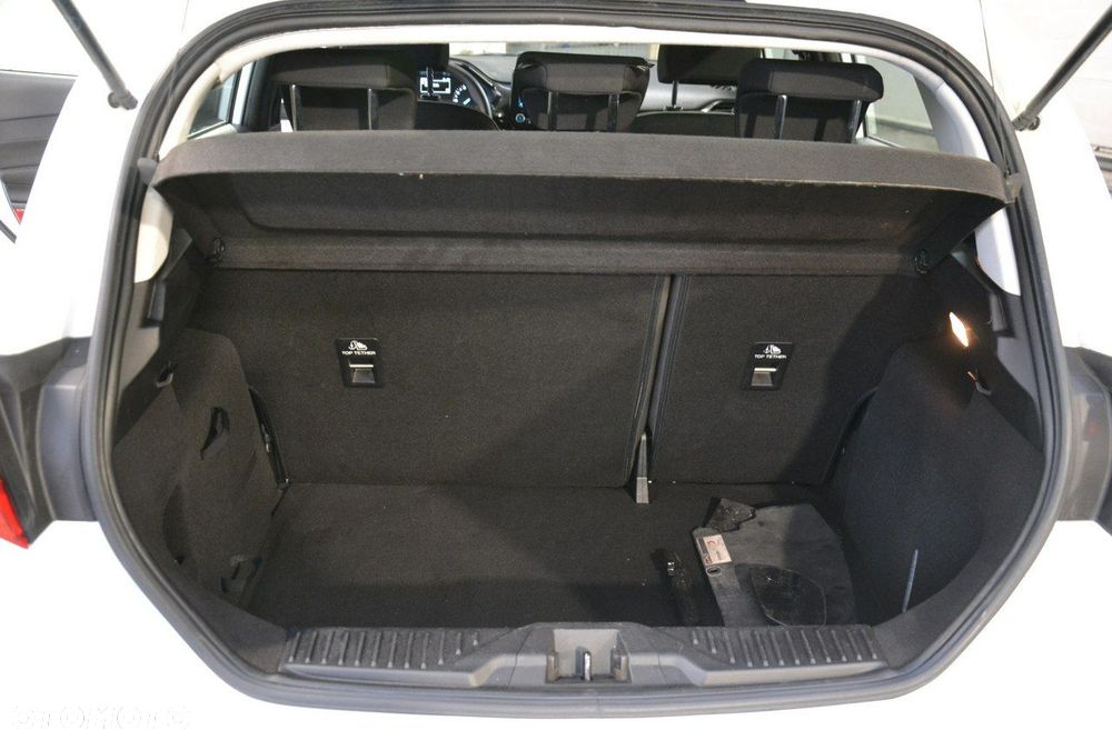 Ford Fiesta - 24