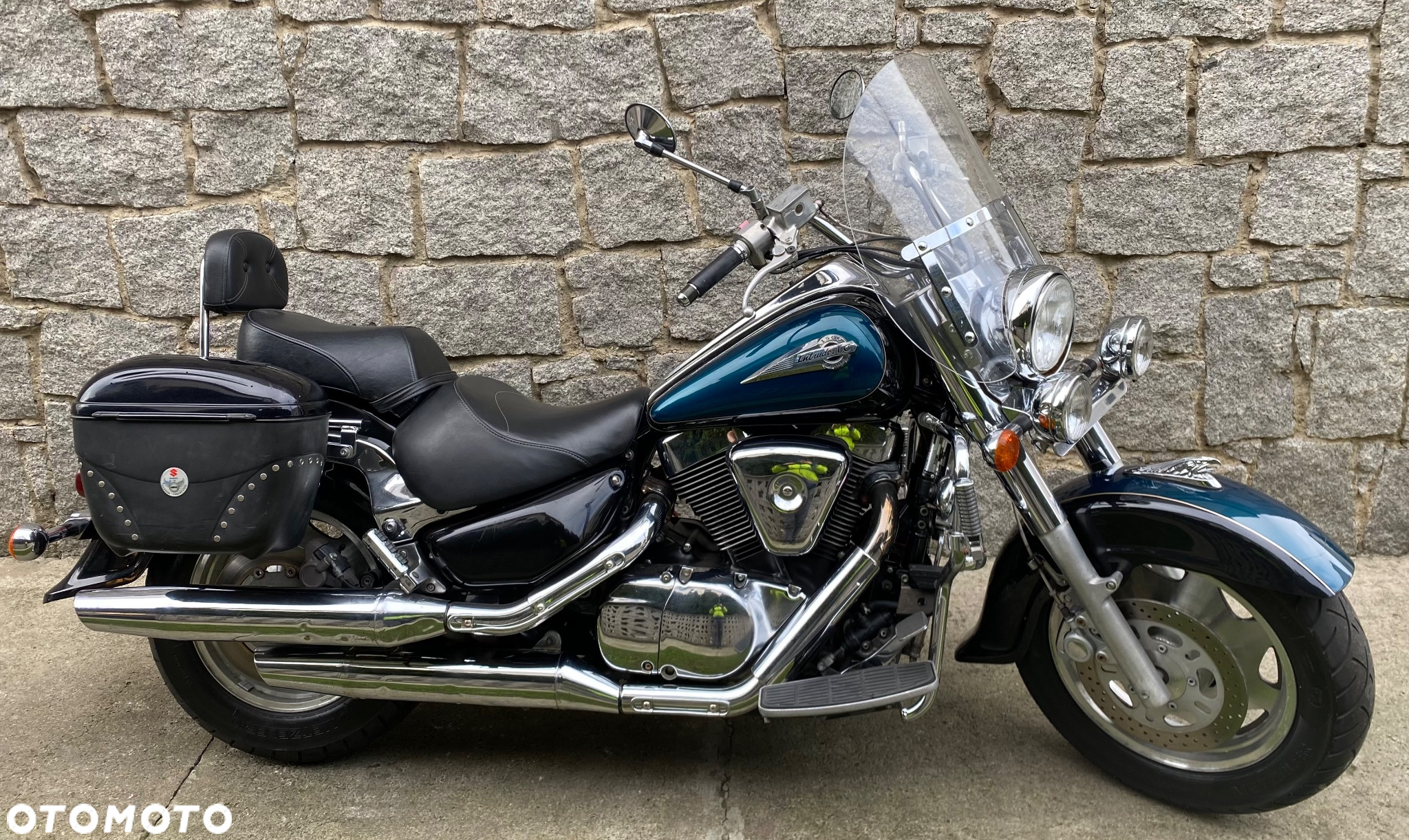 Suzuki Intruder - 2