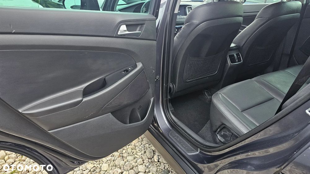 Hyundai Tucson blue 1.7 CRDi 2WD Advantage - 26