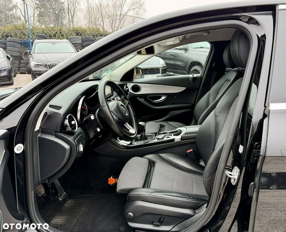 Mercedes-Benz Klasa C 180 (BlueTEC) d Avantgarde - 15