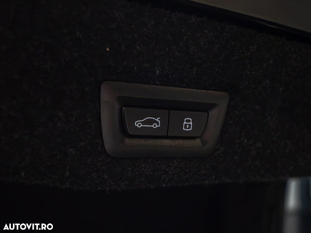 BMW Seria 5 520i Aut. - 23