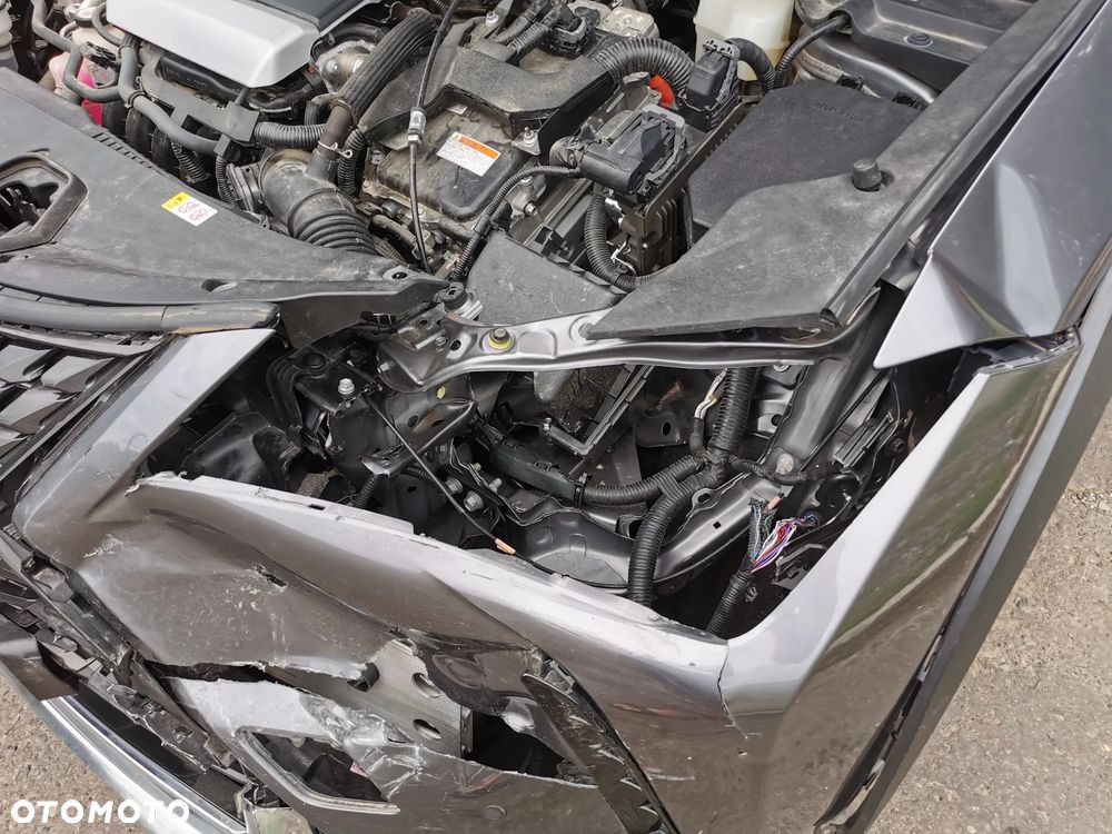 Lexus UX 250h - 15