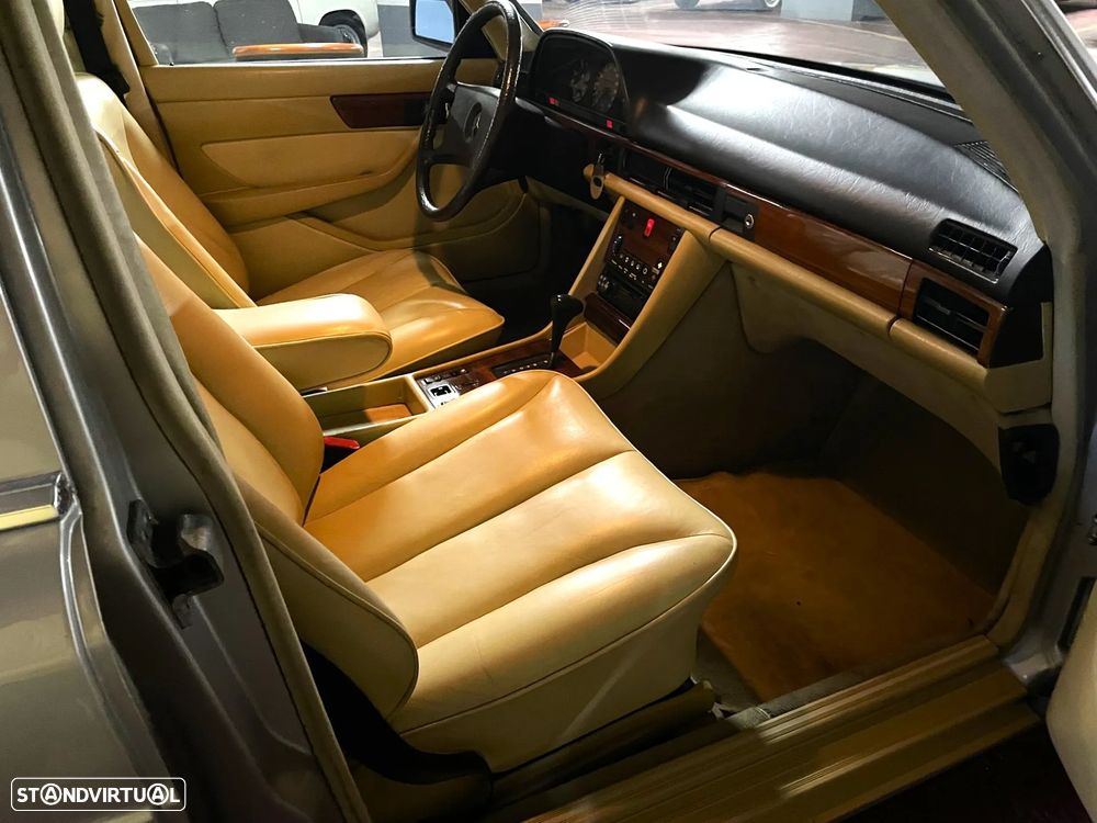 Mercedes-Benz 500 - 10