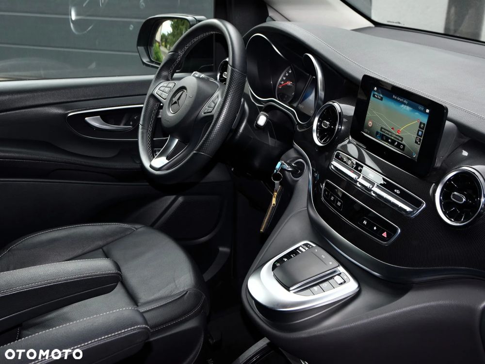 Mercedes-Benz Klasa V 220 d lang 9G-TRONIC - 24